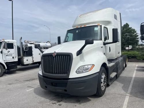 2022 International LT625