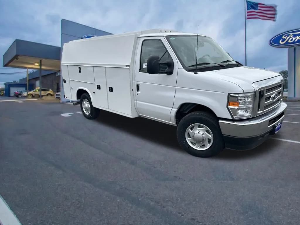 2025 Ford E-350 - Service