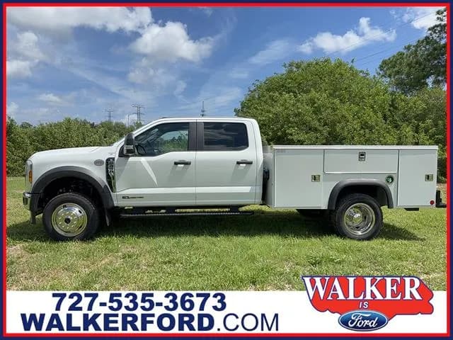 2026 Ford F-450 Crew Cab - Service
