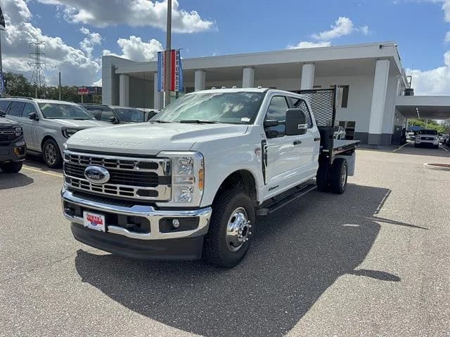 2026 Ford F-350 Crew Cab - Chassis