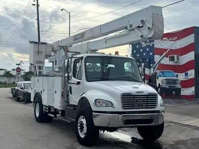 2019 Freightliner M2-106 - Pickup
