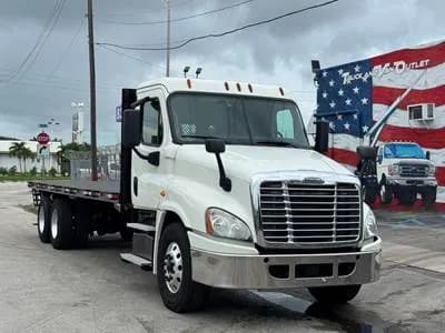2018 Freightliner CASCADIA - Flatbed