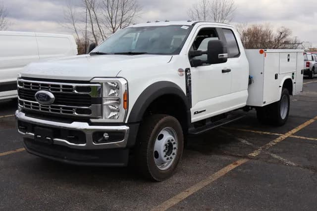 2025 Ford F-550 - Service