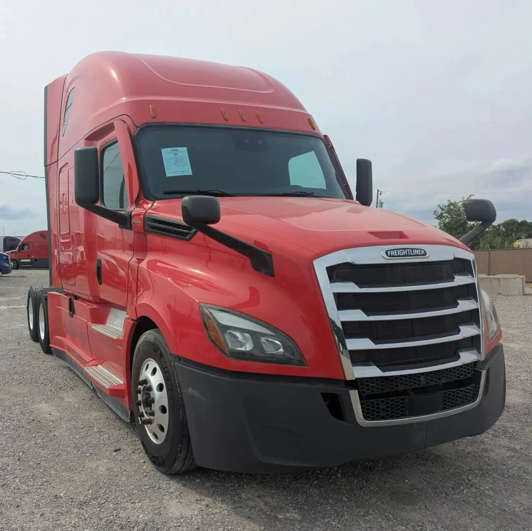 2022 Freightliner Cascadia - Sleeper