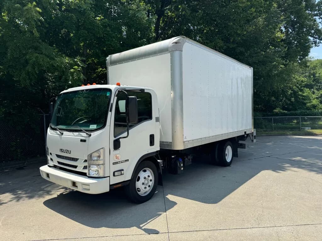 2019 Isuzu NPR-XD - Box