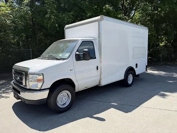 2016 Ford E-350 - Box