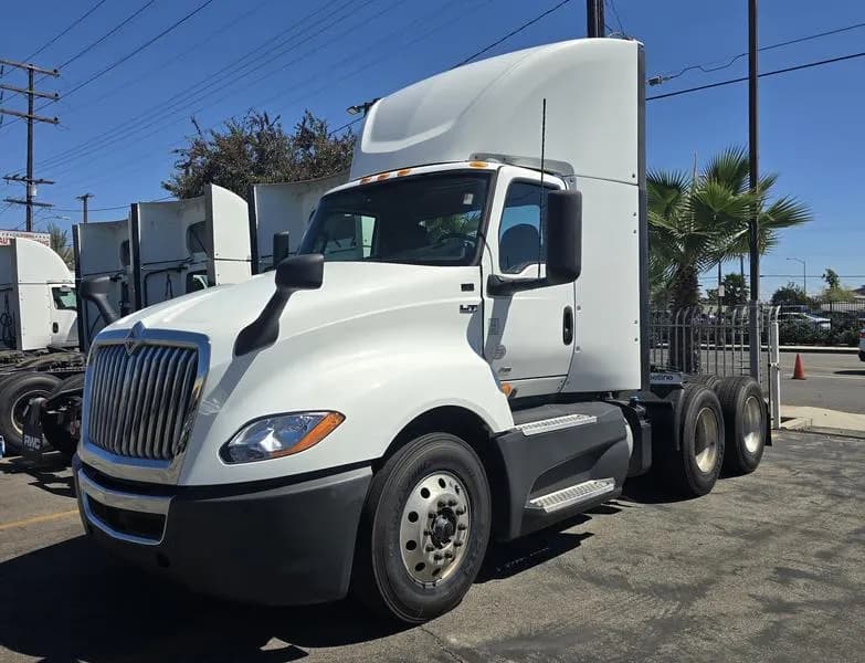 2021 International LT625 - Day Cab