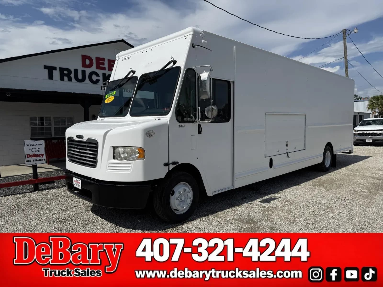 2017 Freightliner MT55 Chassis - Vans