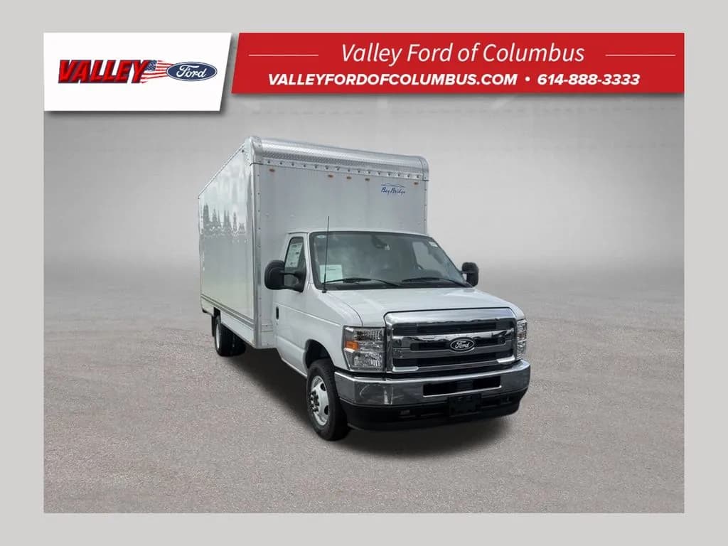 2027 Ford E-450 - Box