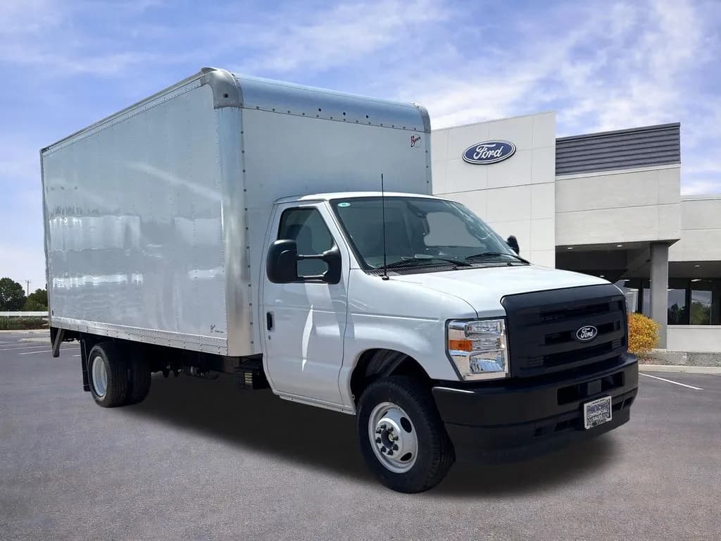 2026 Ford E-450 - Box