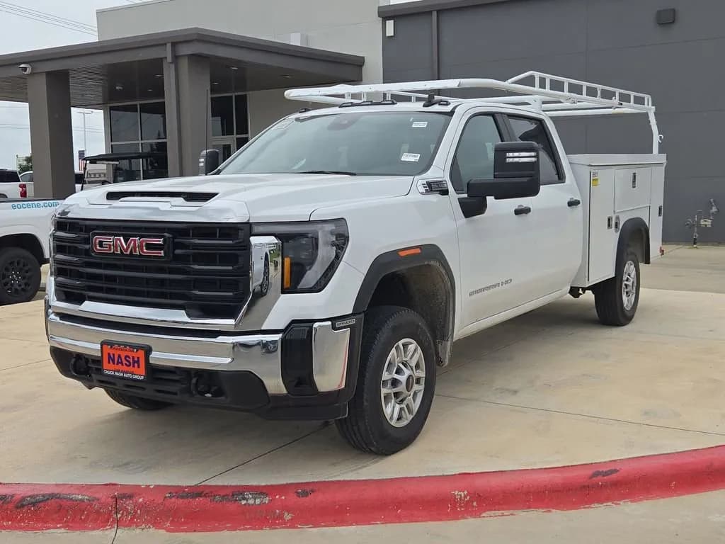 2025 GMC Sierra 2500 Crew Cab - Service