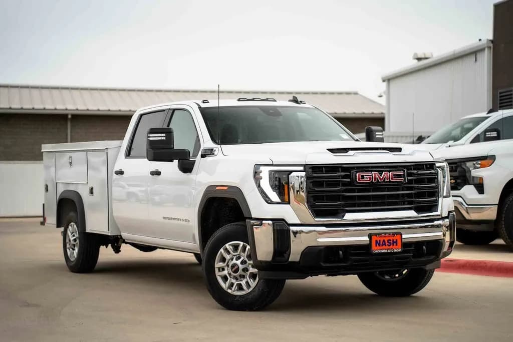 2025 GMC Sierra 2500 Crew Cab - Service