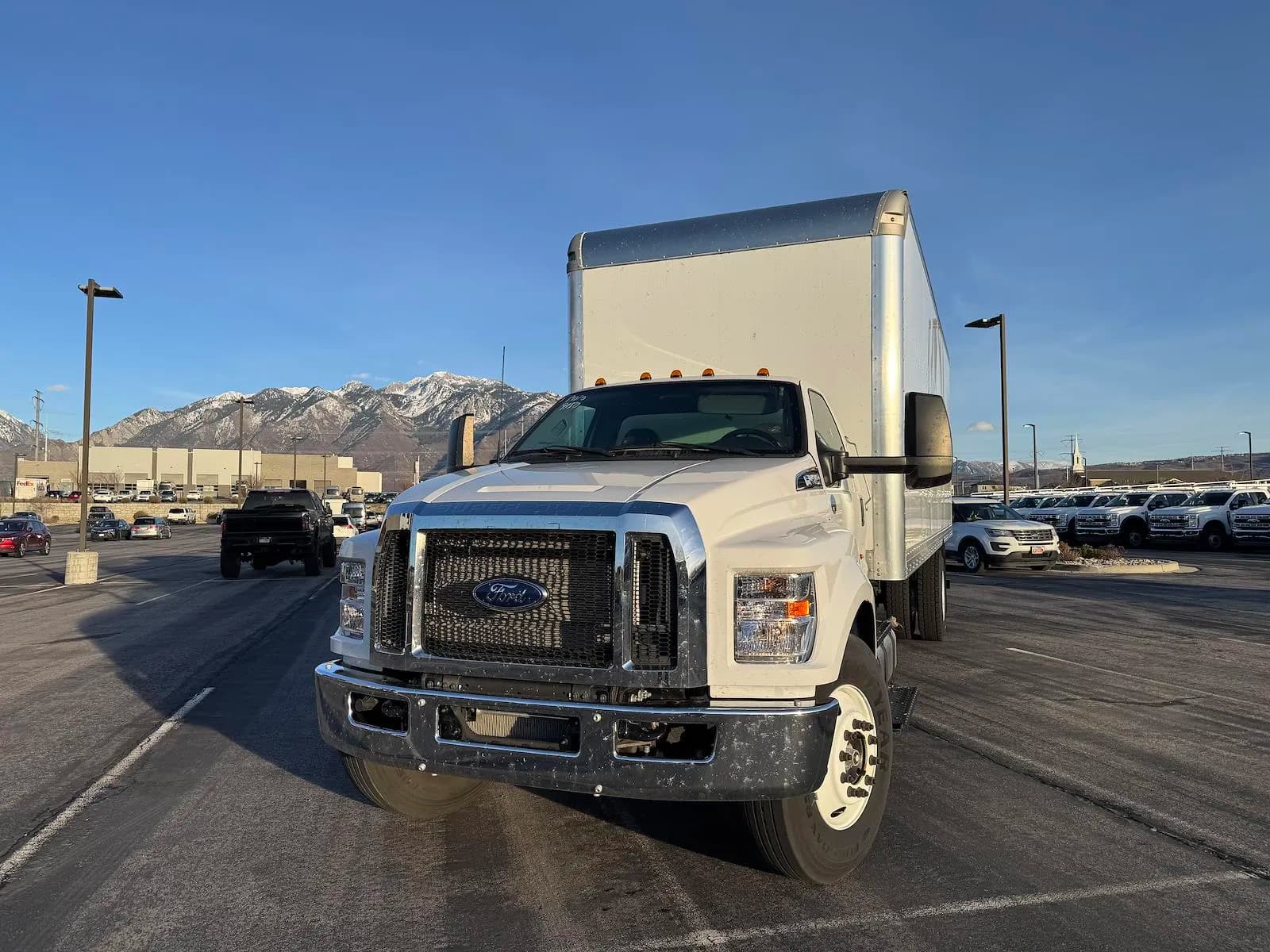 2023 Ford F-650 - Box