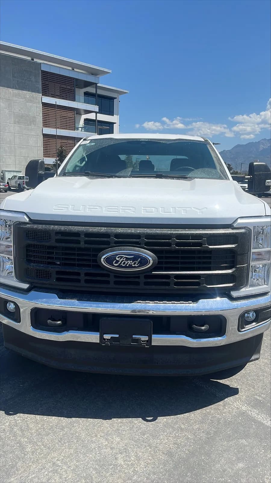 2026 Ford F-350 Crew Cab - Flatbed