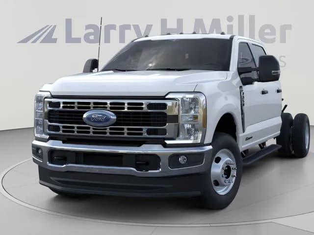 2026 Ford F-350 Crew Cab - Chassis