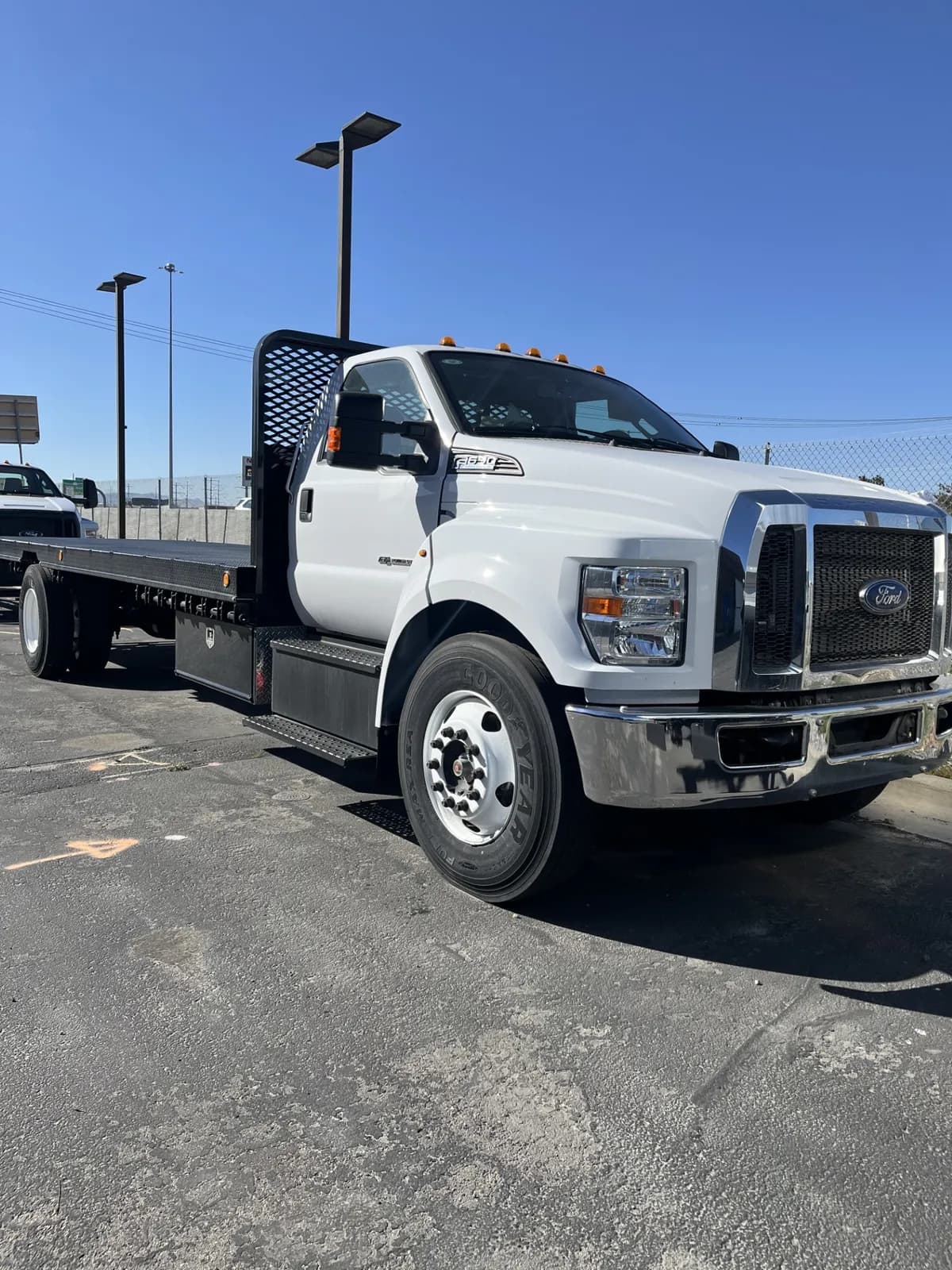 2026 Ford F-650 - Flatbed