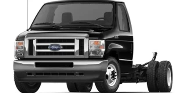 2027 Ford E-450 - Box