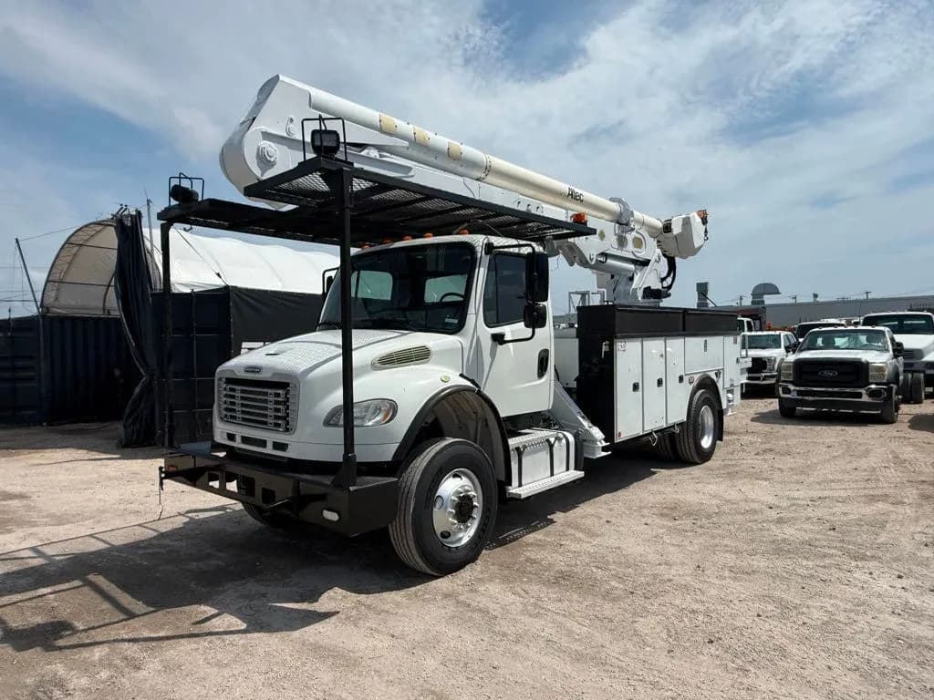 2014 Freightliner M2 - Bucket