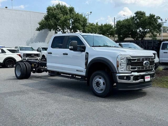 2026 Ford F-450 Crew Cab - Chassis