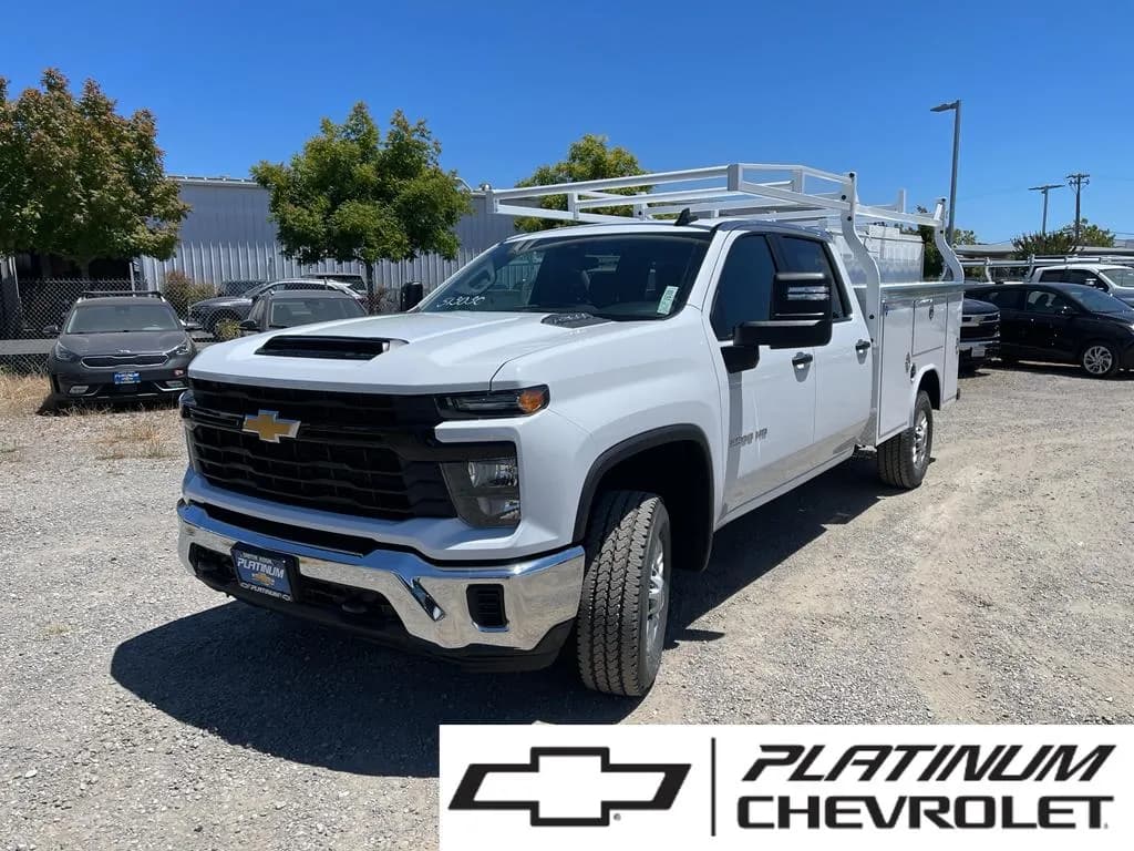 2026 Chevrolet Silverado 2500 Crew Cab - Chassis
