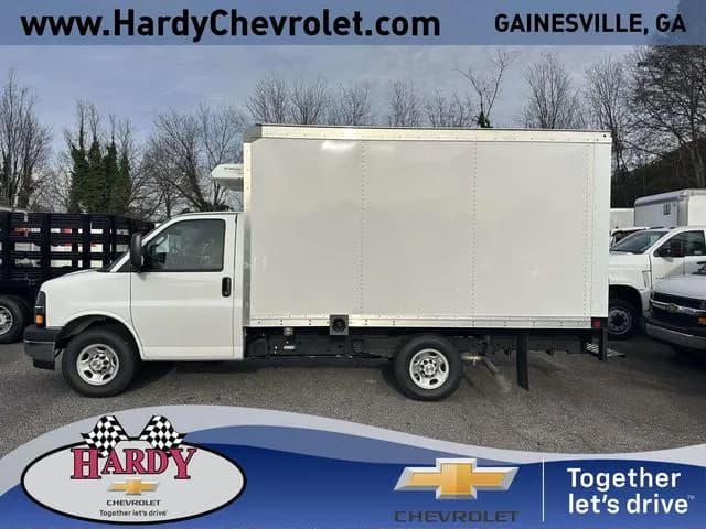 2025 Chevrolet Express 3500 - Refrigerated