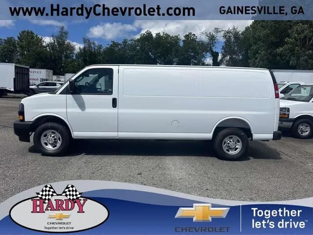 2026 Chevrolet Express 3500 - Vans