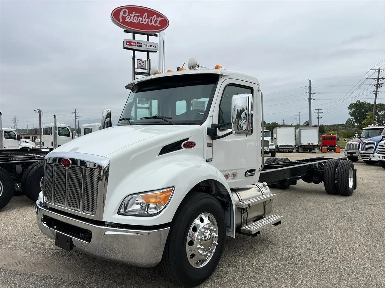 2026 Peterbilt 536 - Chassis