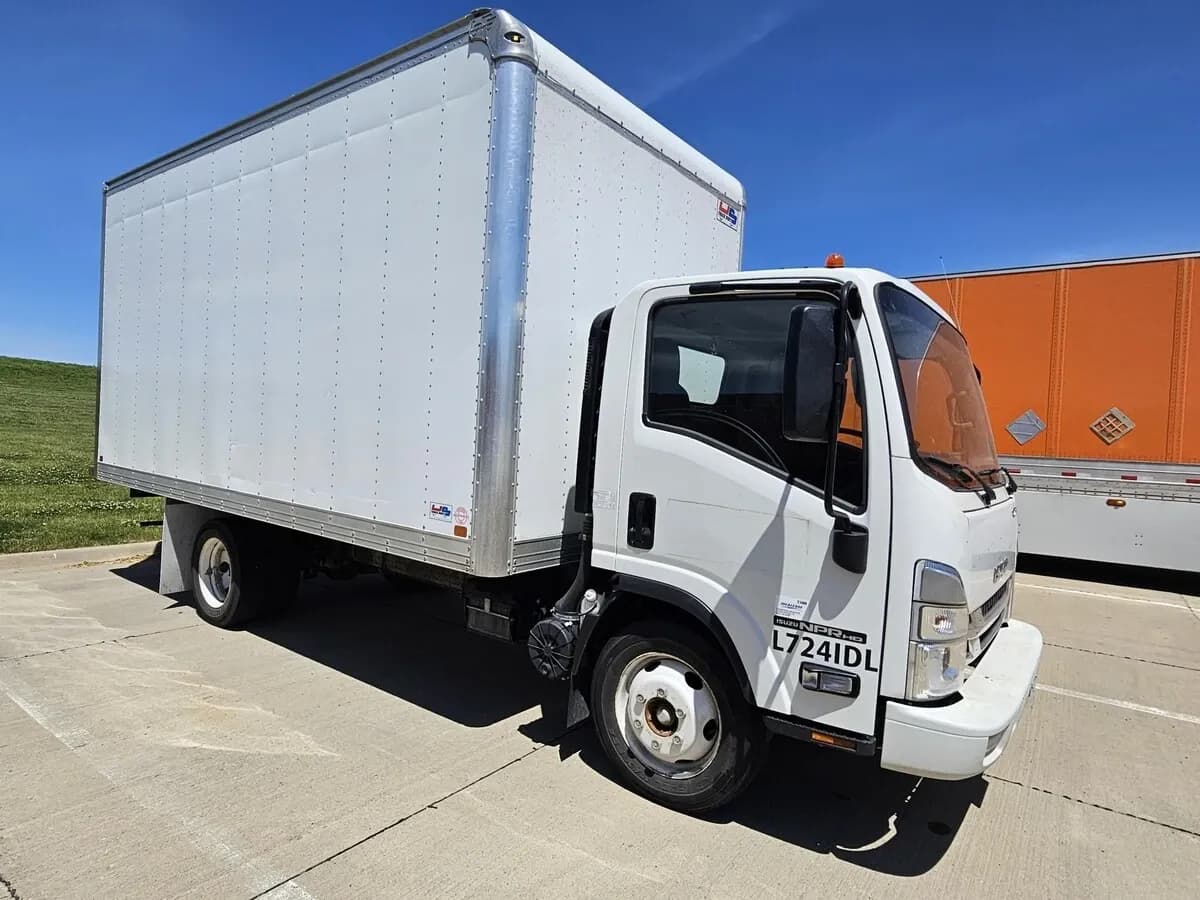 2024 Isuzu NPR HD