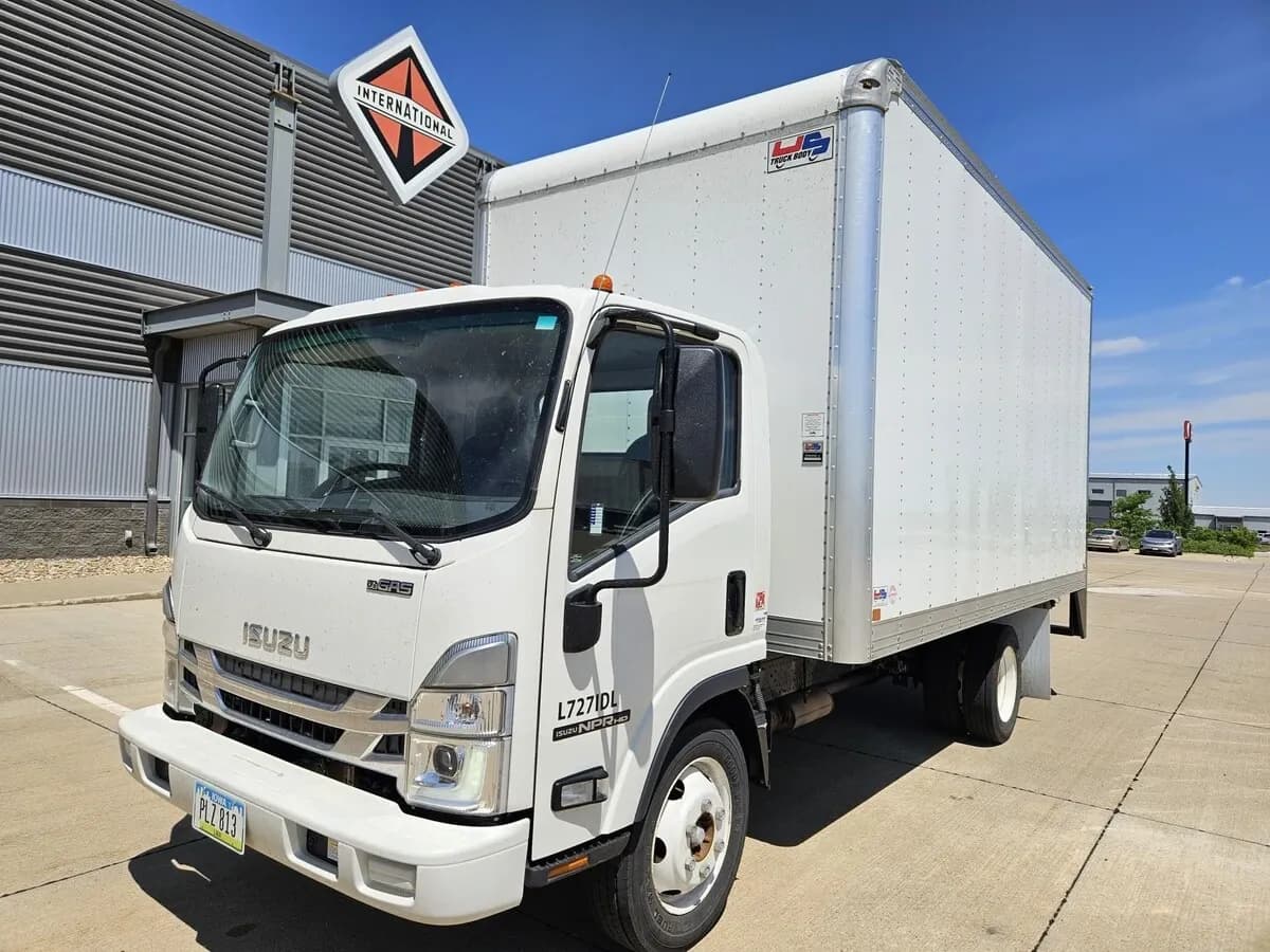 2024 Isuzu NPR HD