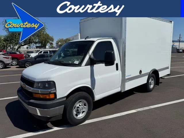 2025 Chevrolet Express 3500 - Box