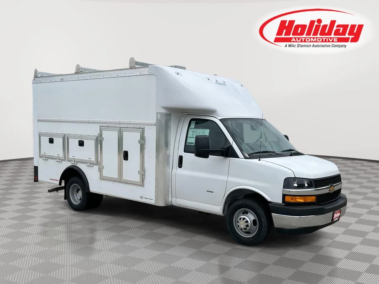 2026 Chevrolet Express 3500 - Service
