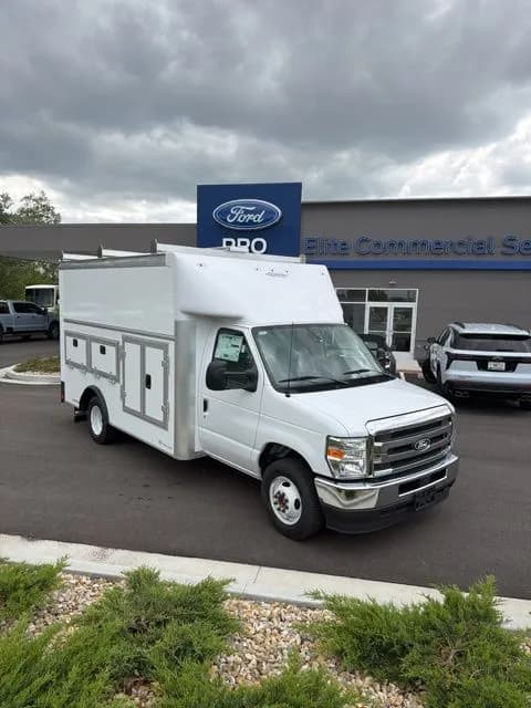 2027 Ford E-350