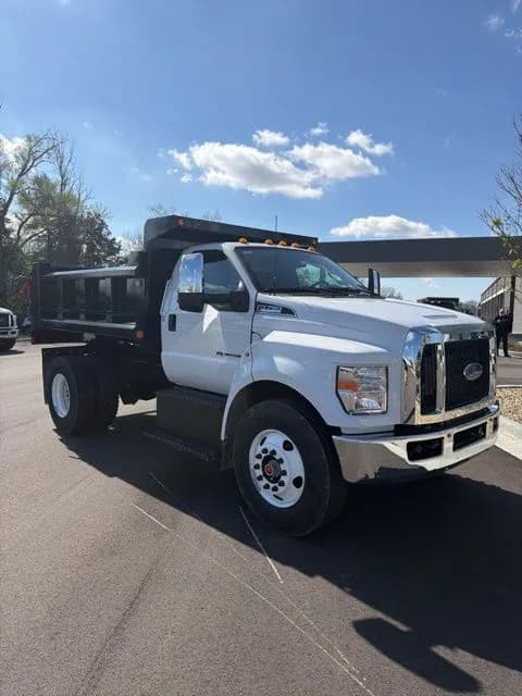2026 Ford F-750 - Dump