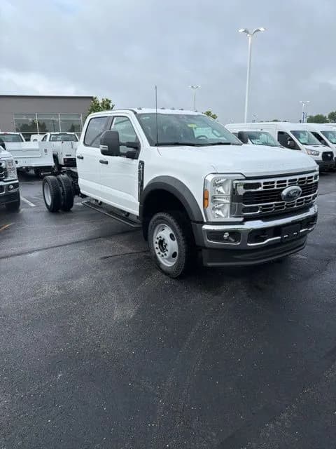 2026 Ford F-450 Crew Cab - Chassis