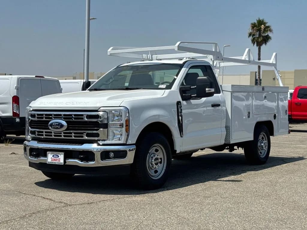 2025 Ford F-350 - Service