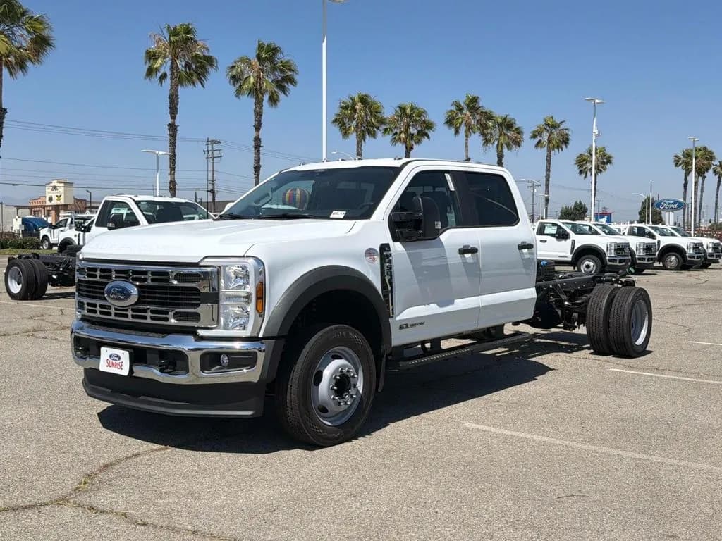 2026 Ford F-450 Crew Cab - Chassis