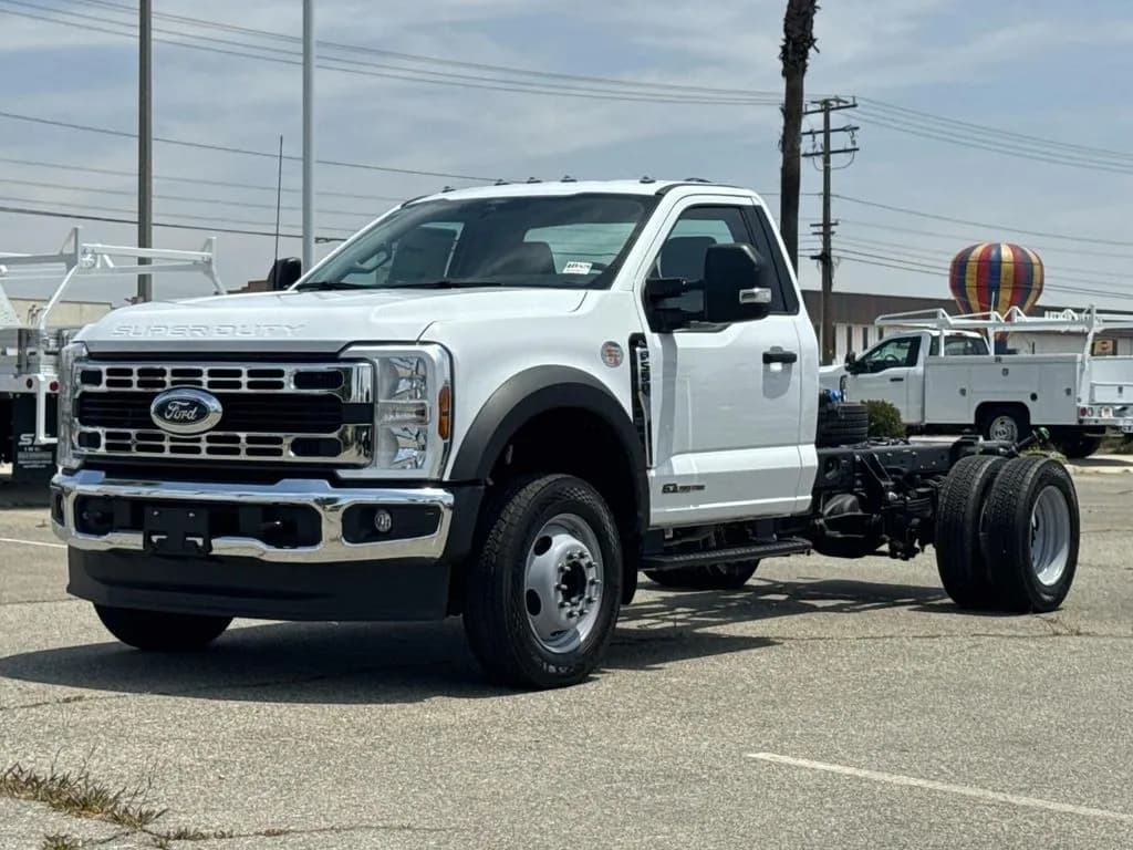 2026 Ford F-550 - Chassis