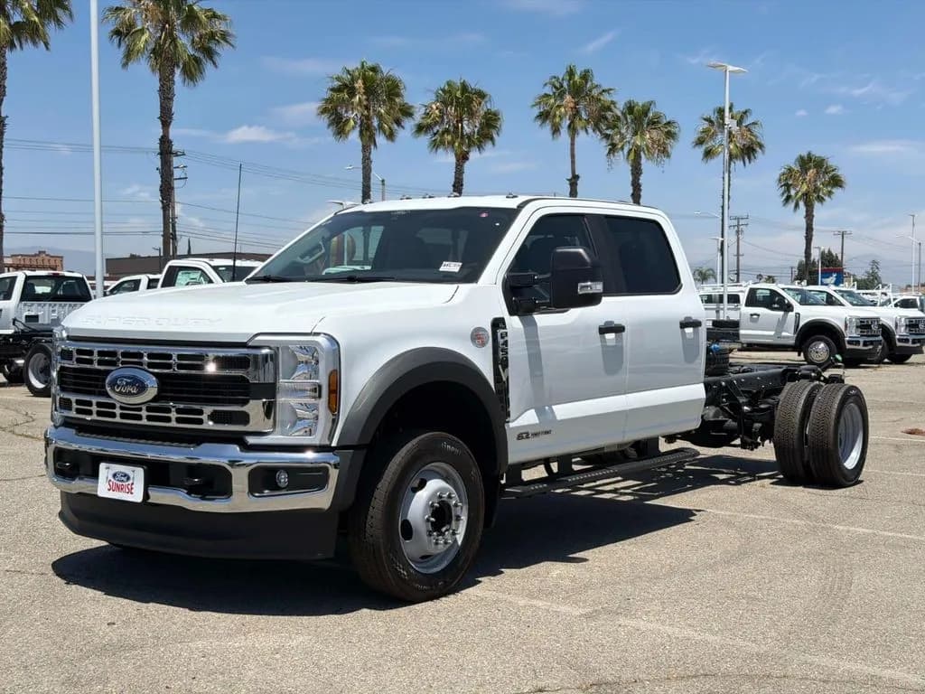 2026 Ford F-450 Crew Cab - Chassis