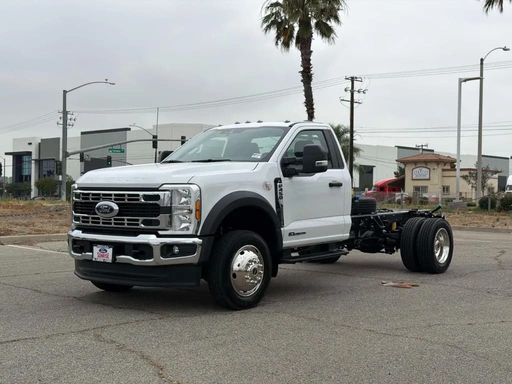 2026 Ford F-550 - Chassis