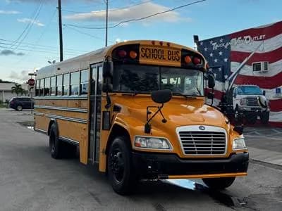 2013 Bluebird VISION PASSENGER BUS - Passenger Bus / Shuttle Bus / SUV