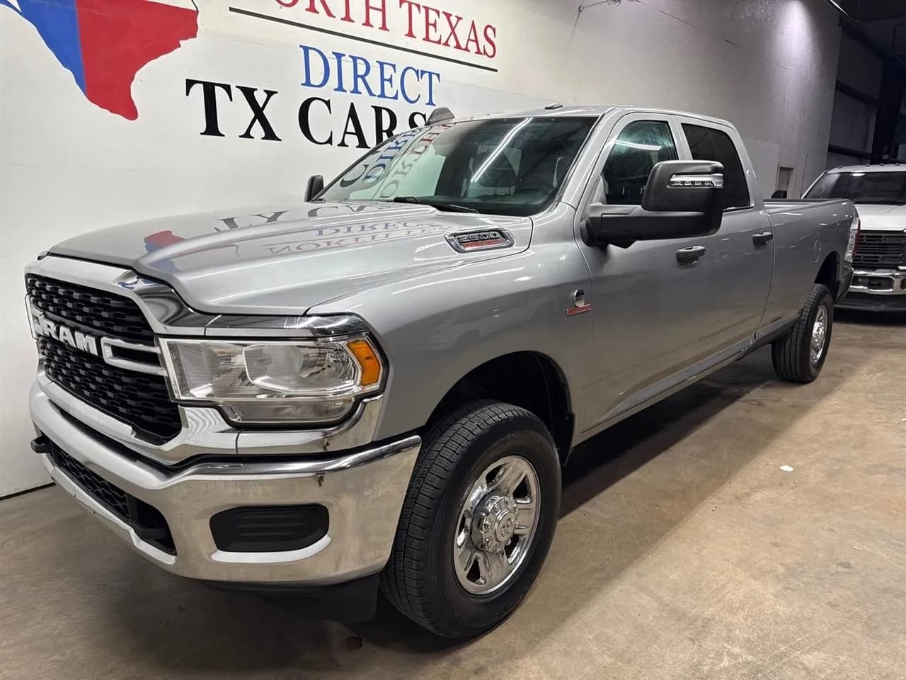 2024 Ram 2500 Tradesman Crew Cab LWB - Pickup