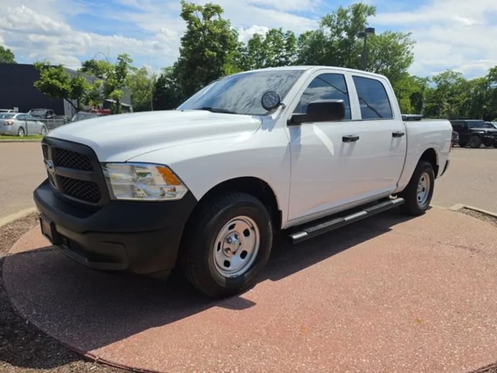 2019 Ram 1500 Classic - Pickup