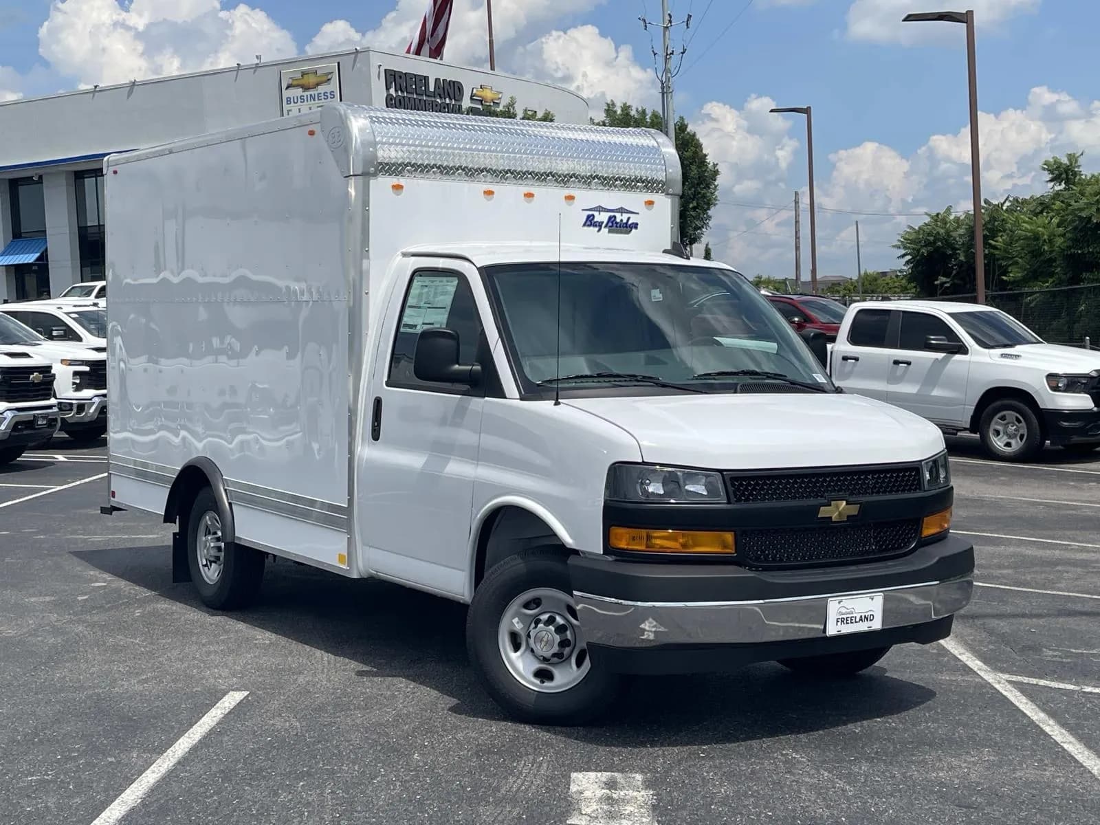 2026 Chevrolet Express 3500 - Box