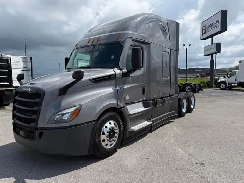 2022 Freightliner Cascadia