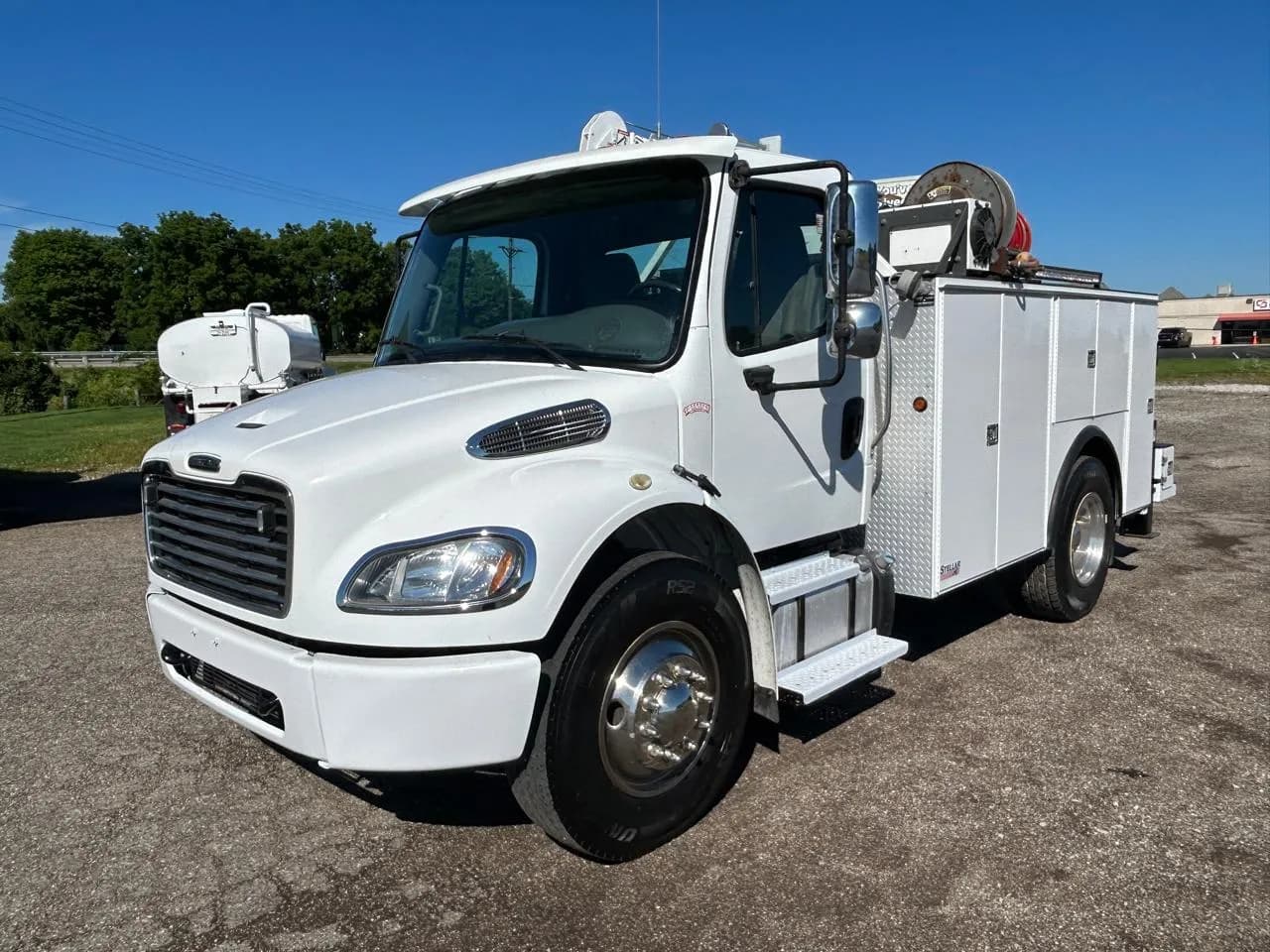 2014 Freightliner M2