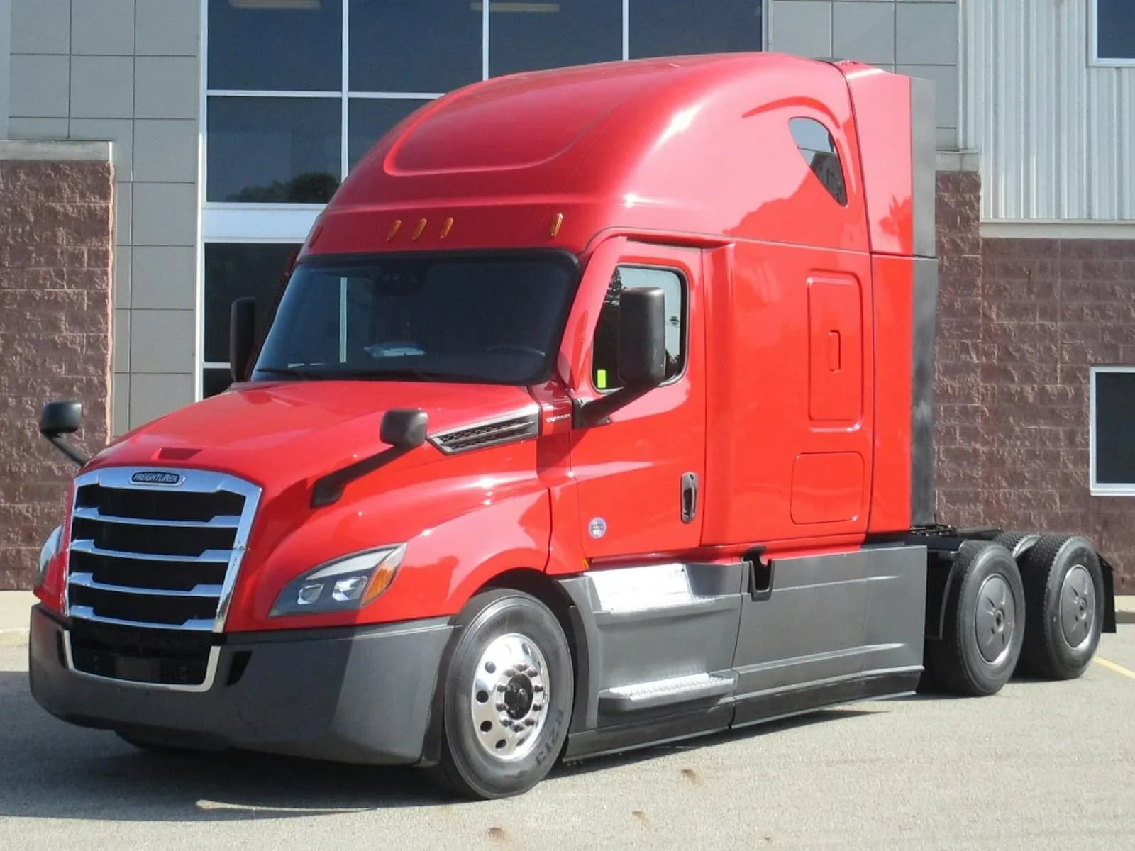 2023 Freightliner Cascadia - Sleeper