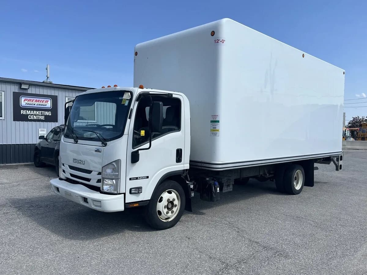 2022 Isuzu NRR