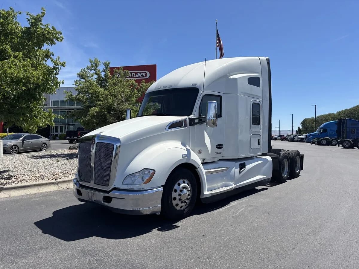 2022 Kenworth T680