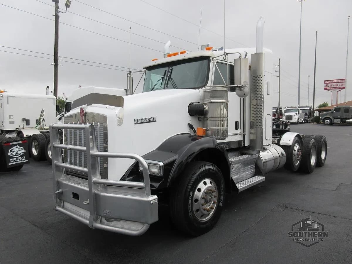 2015 Kenworth T800 - Sleeper