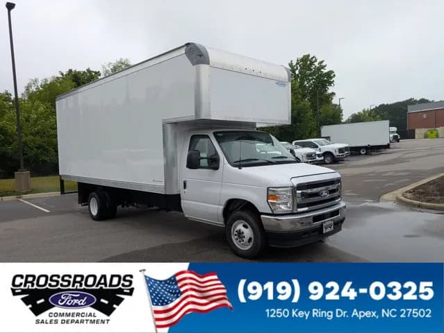 2027 Ford E-450 - Box